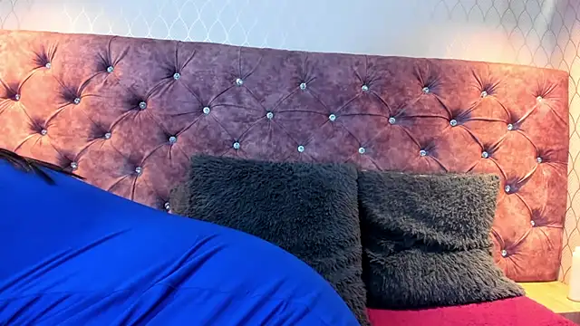 Snapshot of NahomiFireSex chatting on 02-28-26, 04:35 NahomiFireSex online show from 02-28-26, 04:35