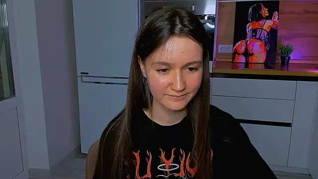 Snapshot of ameli_moon chatting on 02-16-25, 05:04 ameli moon online show from 02-16-25, 05:04