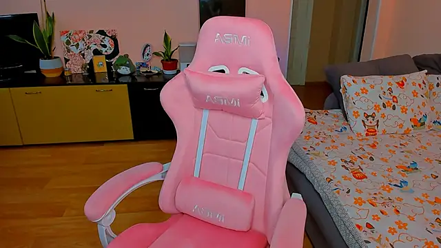 Snapshot of ameli_moon chatting on 10-08-25, 01:42 ameli moon online show from 10-08-25, 01:42