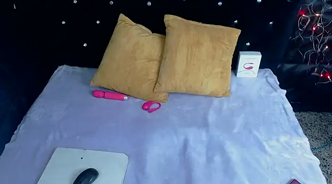 AmiraDulcee online show from 12-02-24, 03:14