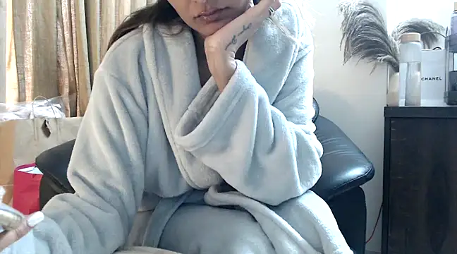 trippy tina online show from 12-23-24, 06:11