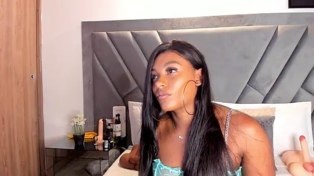 brenda nova18 online show from 11-13-25, 09:14