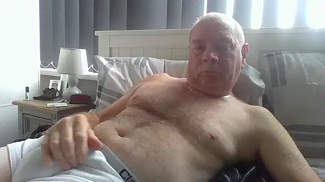 gibbo62 online show from 10-30-25, 09:33