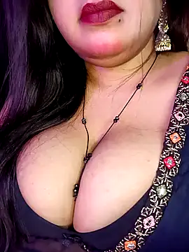Suhanakhan00 online show from 03-17-25, 06:07