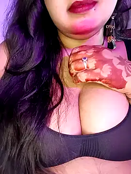 Suhanakhan00 online show from 10-22-25, 04:29