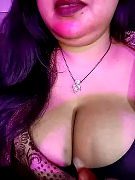 Suhanakhan00 online show from 11-21-25, 06:17