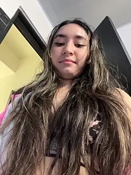 Sophie LS online show from 10-18-25, 02:18