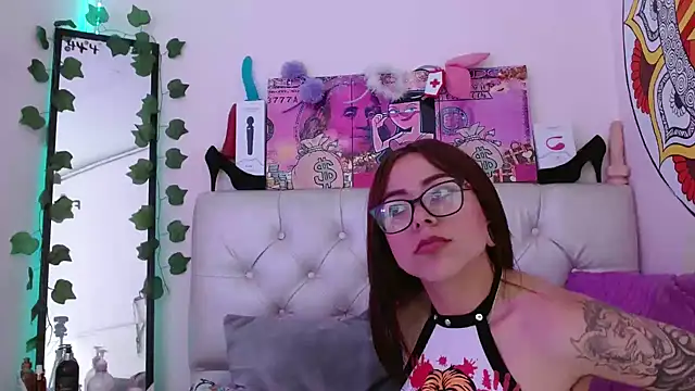Snapshot of sarawiliamx chatting on 02-18-25, 08:38 sarawiliamx online show from 02-18-25, 08:38