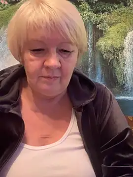 Laura Millf online show from 12-30-24, 05:34