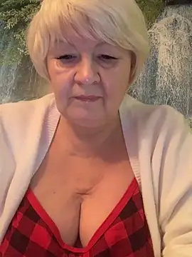 Laura Millf online show from 12-31-24, 06:57