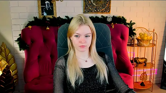 GraceGlamour online show from 12-30-24, 05:37