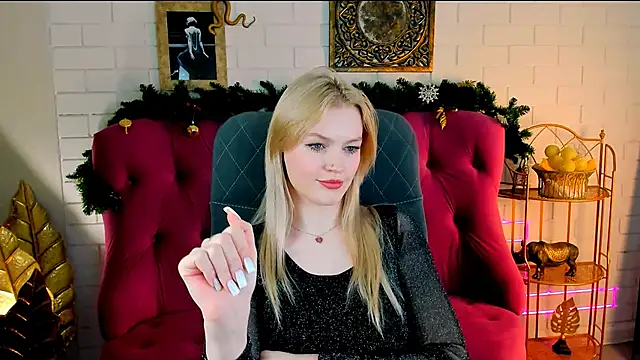 GraceGlamour online show from 12-30-24, 08:43
