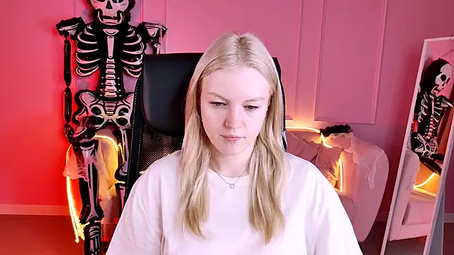 GraceGlamour online show from 10-22-25, 05:08