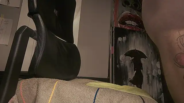 Snapshot of dani4334 chatting on 10-16-25, 07:04 dani4334 online show from 10-16-25, 07:04