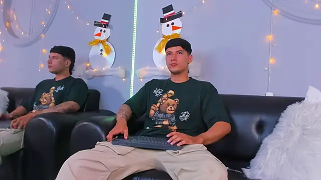 Damian23   online show from 12-29-24, 02:49