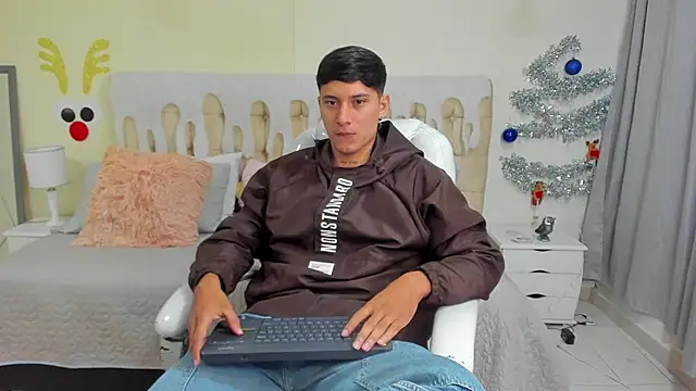Damian23   online show from 01-02-25, 12:57