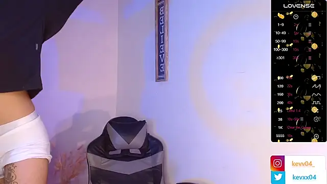 Alexx tc online show from 10-28-25, 04:27