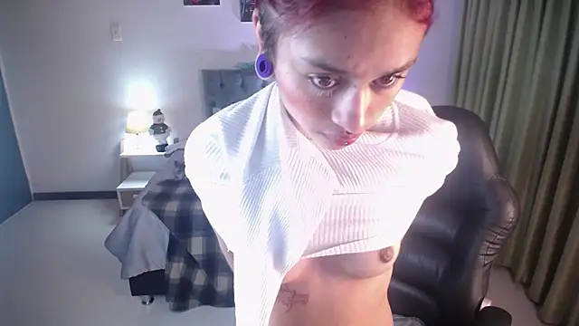 Kat cute  online show from 12-29-24, 08:55