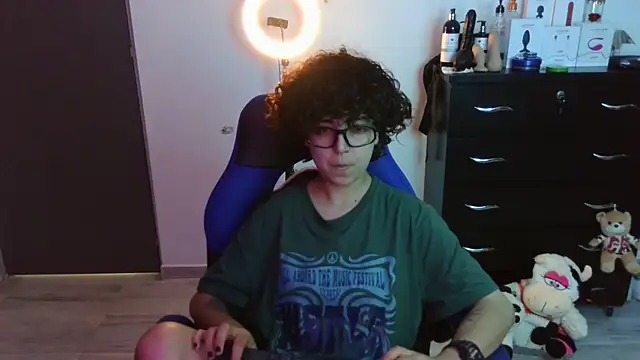 thomascooper7 online show from 10-23-25, 07:23