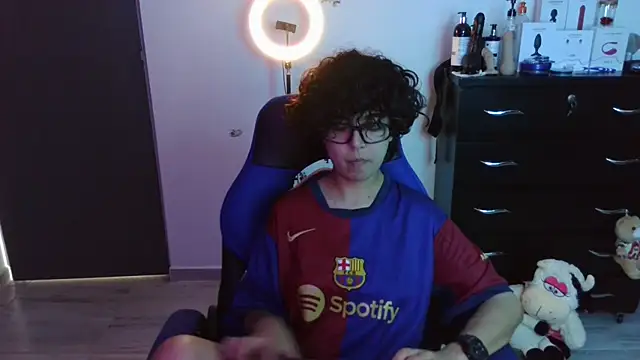 thomascooper7 online show from 10-26-25, 07:09