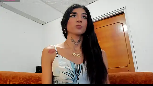 Snapshot of chloe_evanx_ chatting on 12-14-24, 09:13 chloe evanx  online show from 12-14-24, 09:13