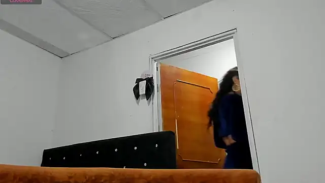 Snapshot of chloe_evanx_ chatting on 12-21-24, 12:59 chloe evanx  online show from 12-21-24, 12:59