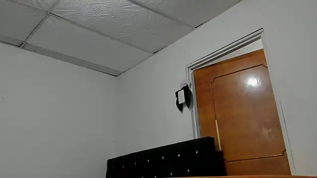 Snapshot of chloe_evanx_ chatting on 01-18-25, 10:17 chloe evanx  online show from 01-18-25, 10:17