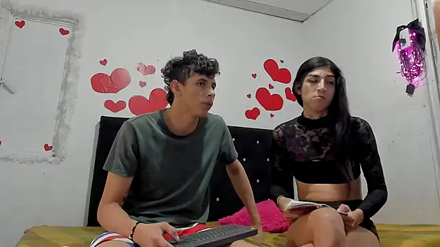 Snapshot of chloe_evanx_ chatting on 03-10-25, 02:37 chloe evanx  online show from 03-10-25, 02:37