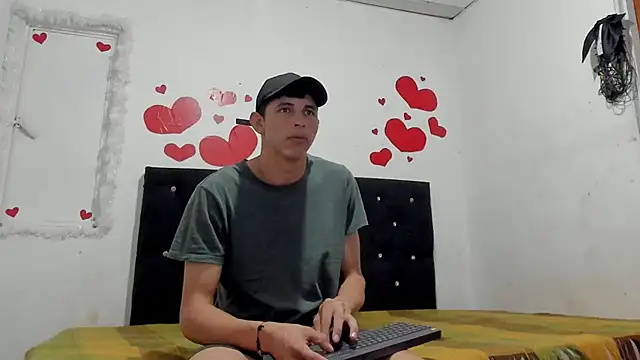 Snapshot of chloe_evanx_ chatting on 03-17-25, 07:15 chloe evanx  online show from 03-17-25, 07:15