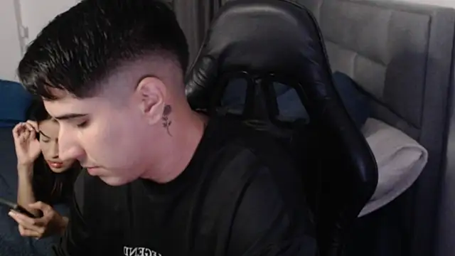 Snapshot of dereckbrownn chatting on 12-12-24, 09:04 dereckbrownn online show from 12-12-24, 09:04