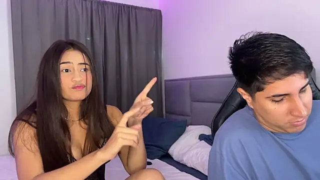 Snapshot of dereckbrownn chatting on 03-17-25, 09:23 dereckbrownn online show from 03-17-25, 09:23