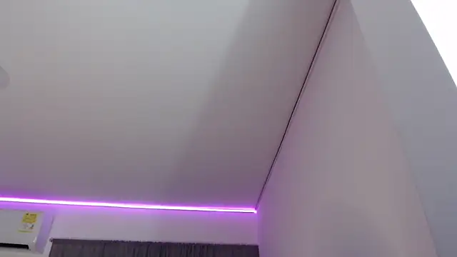 Snapshot of dereckbrownn chatting on 03-20-25, 11:12 dereckbrownn online show from 03-20-25, 11:12