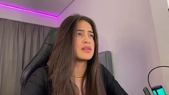 Snapshot of dereckbrownn chatting on 03-22-25, 10:59 dereckbrownn online show from 03-22-25, 10:59