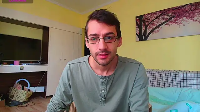 HungEddy online show from 12-16-25, 09:03