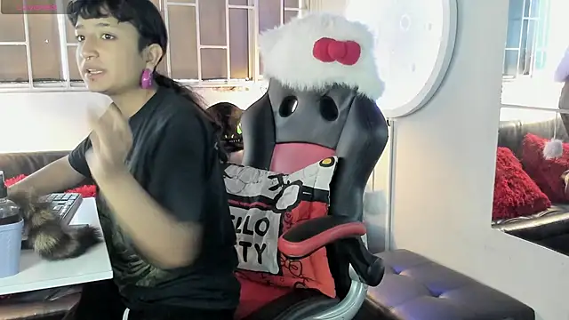 meow mota online show from 11-21-25, 01:21