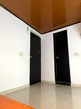 Snapshot of ALANAH_KITTY chatting on 10-21-25, 07:58 ALANAH KITTY online show from 10-21-25, 07:58