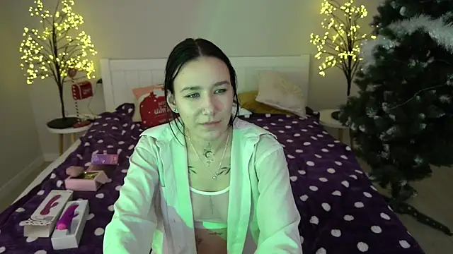 NikkiGoldSide online show from 01-04-25, 07:02