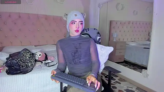 melodybonss  online show from 11-09-25, 04:44