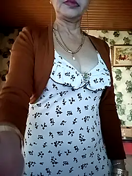 Snapshot of Baby-sexysweet69 chatting on 01-05-25, 02:38 Baby-sexysweet69 online show from 01-05-25, 02:38