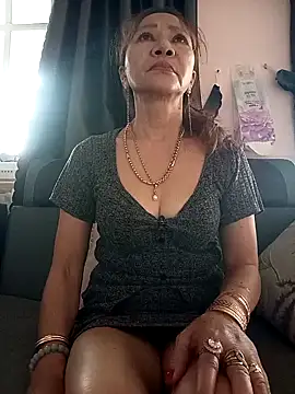 Snapshot of Baby-sexysweet69 chatting on 10-15-25, 02:55 Baby-sexysweet69 online show from 10-15-25, 02:55