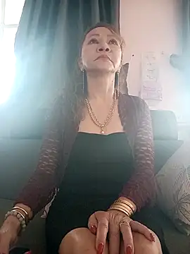 Snapshot of Baby-sexysweet69 chatting on 10-28-25, 12:58 Baby-sexysweet69 online show from 10-28-25, 12:58