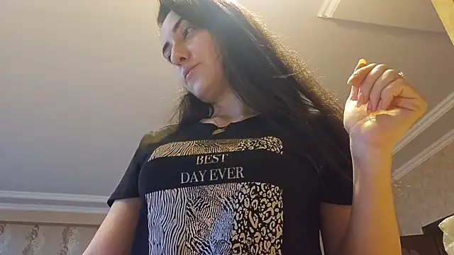 AlejandraDelaney online show from 11-04-25, 12:15