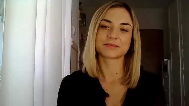 ashley xlove online show from 12-18-24, 10:40