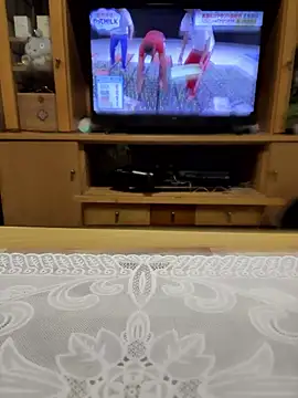 Snapshot of SaneService9 chatting on 11-06-25, 04:08 SaneService9 online show from 11-06-25, 04:08