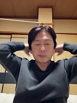 Snapshot of SaneService9 chatting on 11-10-25, 06:40 SaneService9 online show from 11-10-25, 06:40