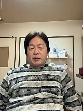 Snapshot of SaneService9 chatting on 11-13-25, 11:58 SaneService9 online show from 11-13-25, 11:58