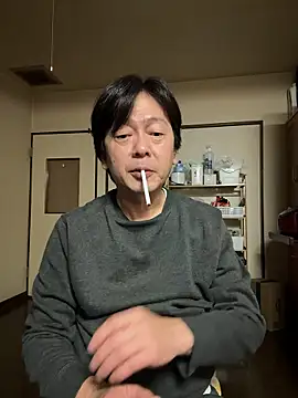 Snapshot of SaneService9 chatting on 11-26-25, 05:36 SaneService9 online show from 11-26-25, 05:36