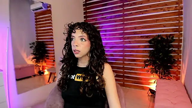 Sapphire Venuss online show from 01-11-26, 02:05