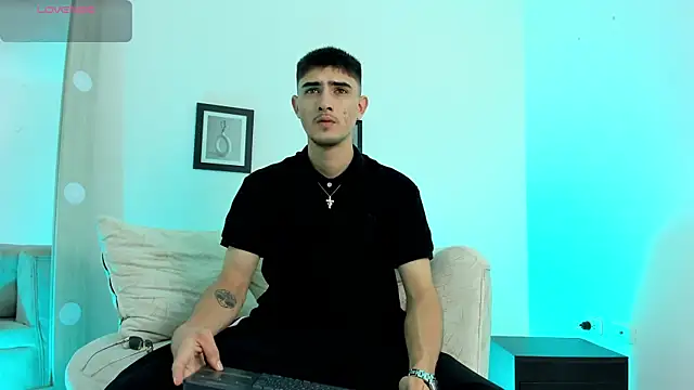 Snapshot of PhilipRich chatting on 01-24-25, 05:11 PhilipRich online show from 01-24-25, 05:11