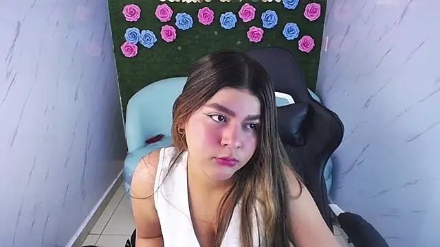 emmalee 01a online show from 02-28-25, 10:52